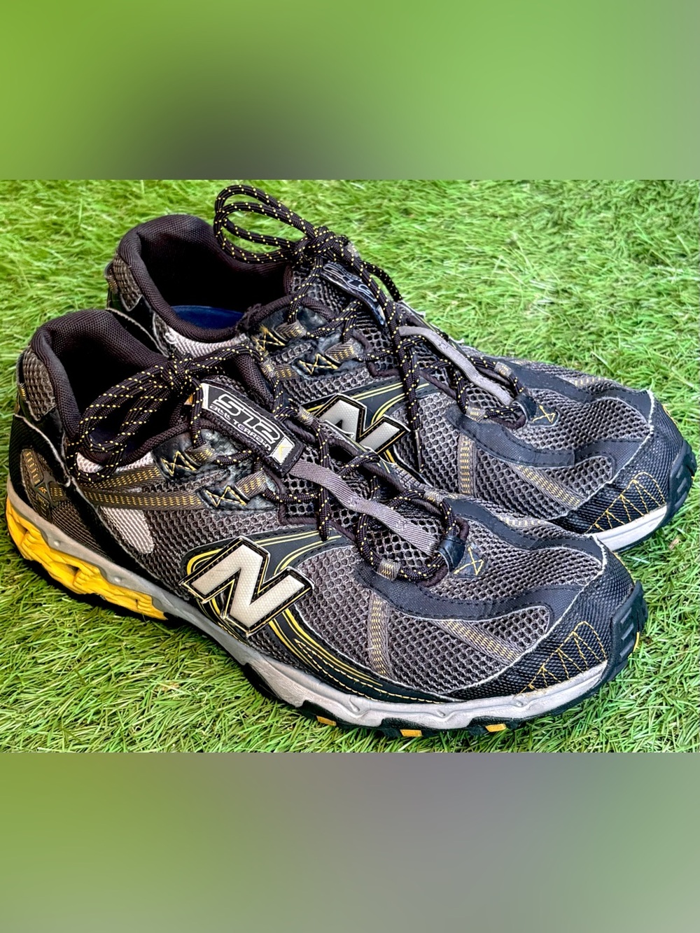 New Balance 572 Trail Runners | Men’s 12